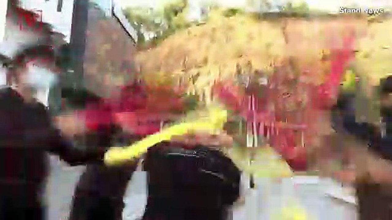 Hong Kong Protesters Train in Self-defence Using Improvised ‘Shields’