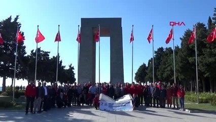 Çanakkale göçmenler, çanakkale'de şehit atalarının mezarlarını ziyaret etti