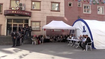 Teslim olan terörist Diyarbakır annelerine mektup yazarak destek oldu