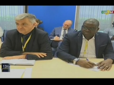 ORTM/Rencontre entre les partenaires techniques et financiers du Mali et le secrétaire permanent du cadre politique de gestion de crise au centre