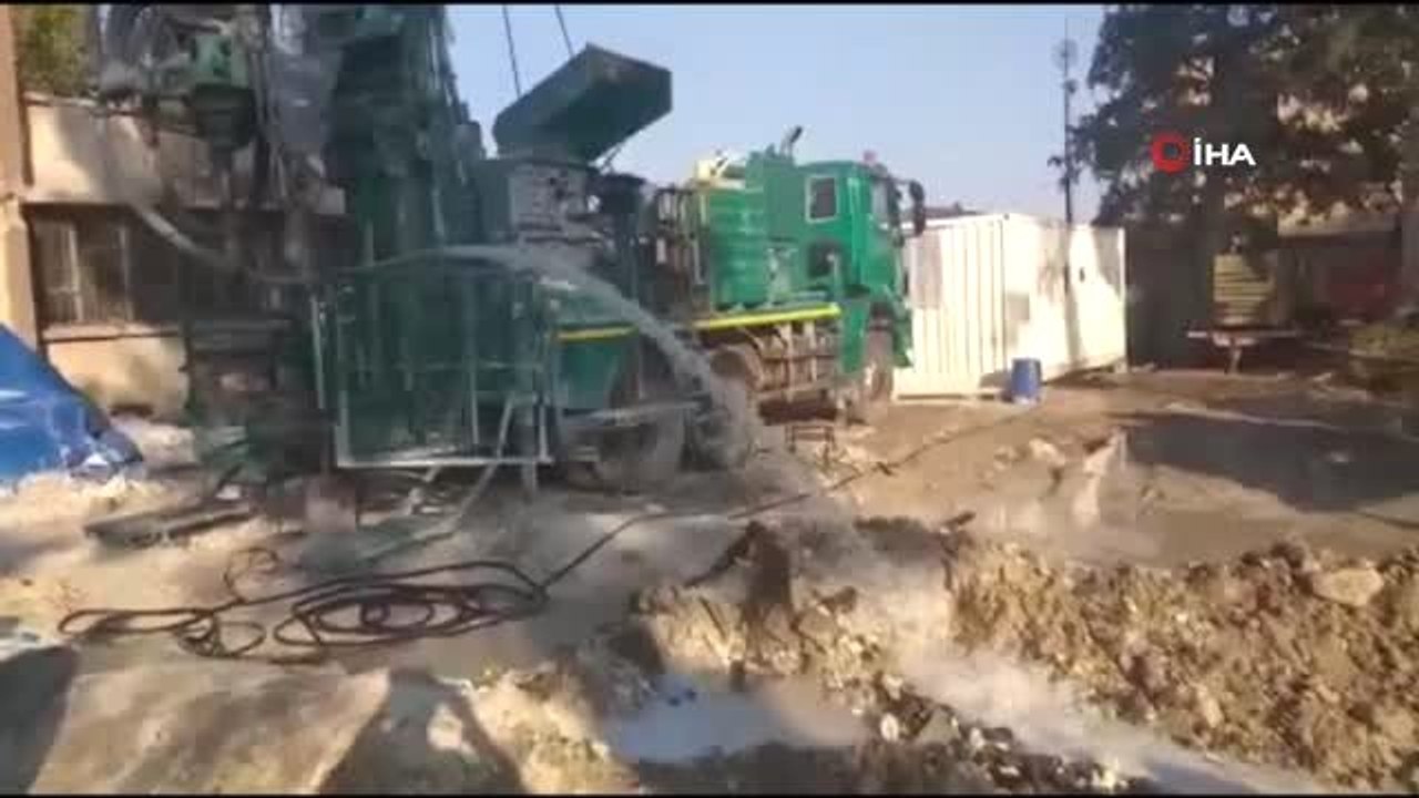 - Terörden arındırılan ilçede içme suyu kuyusu açıldı