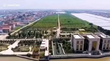 Workers demolish unauthorised £14m luxury house in eastern China