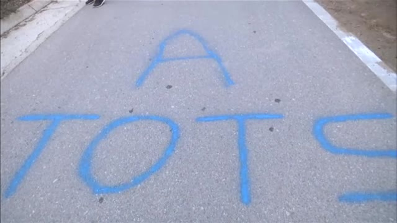 Los CDR se concentran en Lledoners para denunciar la falta de unidad de los partidos independentistas