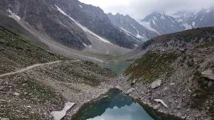 Foreigners living in car in Pakistan Meetup - Ep 268