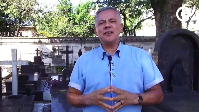 Os túmulos mais visitados no cemitério de Santo Antônio