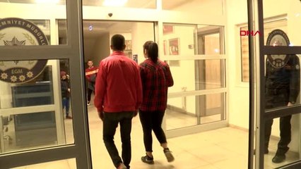 Lise öğrencisi nazlıcan, yolda bulduğu 18 bin tl'yi sahibine teslim etti