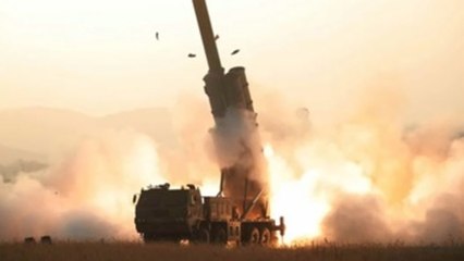 Corea del Norte confirma ensayo con lanzacohetes "supergrande"