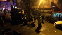 Trabzon'da Şiddetli Yağış Sonrası Yollar Göle Döndü, İş Yerlerini Su Bastı
