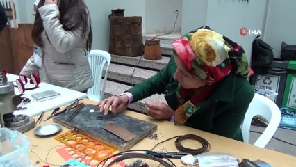 Bolu’da çıkarılan dünyaca ünlü “Kalsedon Taşı” ekonomiye kazandırılıyor