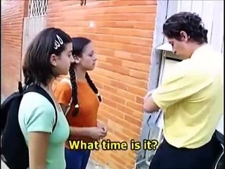 ENGLISH LESSON FOUR: WHAT TIME IS IT - Curso de inglês grátis