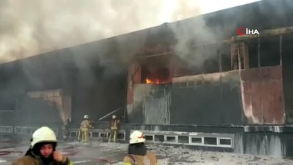 Arnavutköy'de fabrika yangını
