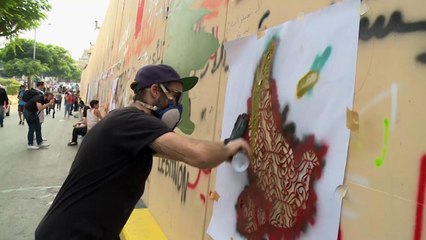 جدران لبنان شاهدة على الحراك