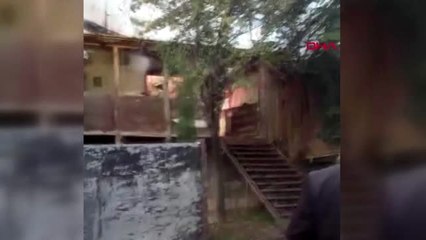 Pendik'te gecekondu alevlere teslim oldu