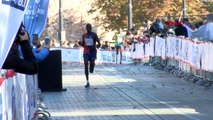 Spor istanbul maratonu'nda birinciler belli oldu