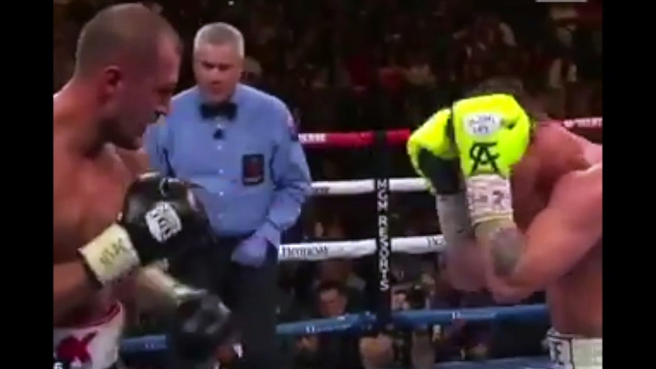 Boxing - Saul "Canelo" Alvarez is the new middleweight world champion by beating Sergey Kovalev by KO at round 11