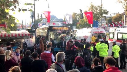 Son dakika: Beşiktaş'ta halk otobüsü şoförü durağa daldı, tepki gösteren 3 yolcuyu da bıçaklayıp denize atladı