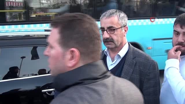 Beşiktaş'taki kaza sonrası cinnet getiren şoför yolculara bıçakla saldırıp denize atladı