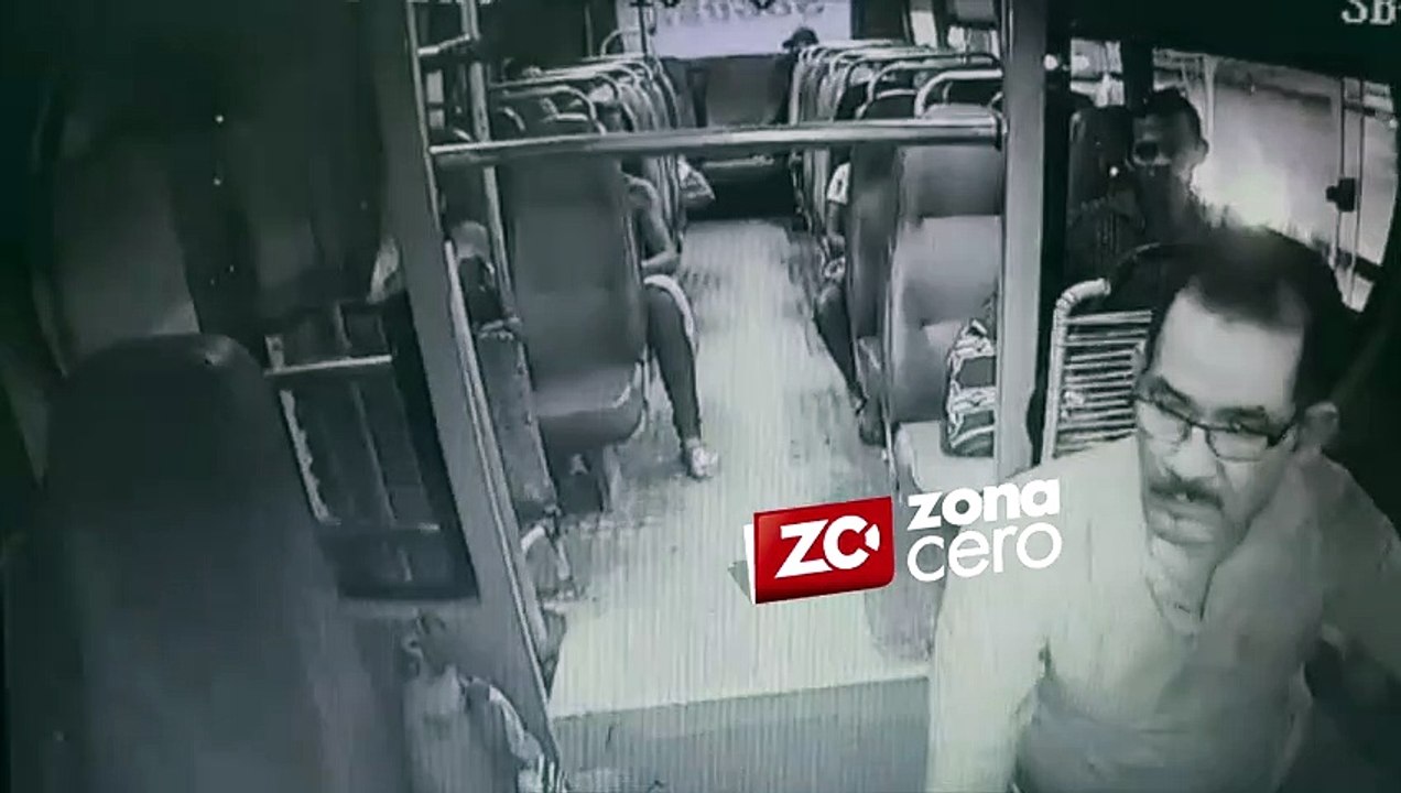 Atracador roba a conductor de Sobusa y pasajero: a los dos los hirió a cuchillo