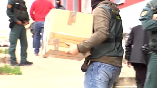 La Guardia Civil desmantela una red dedicada al tráfico de personas en los puertos españoles