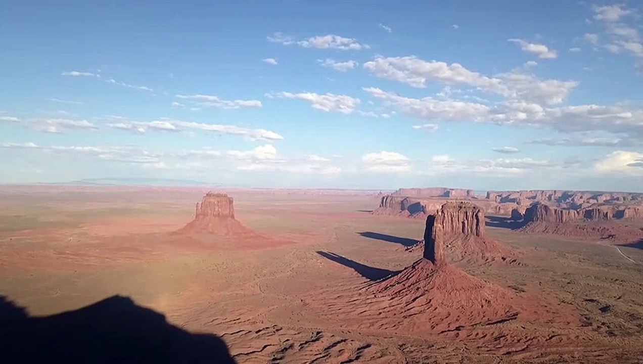 Monument valley  par drone