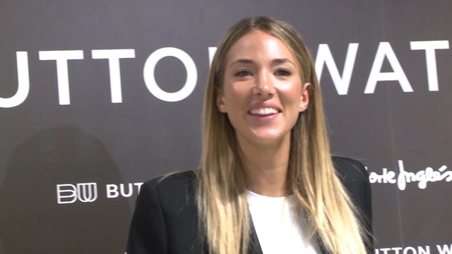 Alice Campello disfruta del domingo en el parque con sus hijos