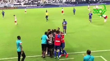 لاعبو الهلال يحتفلون مع الشلهوب بالهدف الثاني في مرمى عرعر والجماهير تردد يا أسطورة الهلال عرعر كاس خادم الحرمين الشريفين