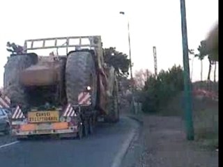 Convoi exceptionnel impressionant Part 1