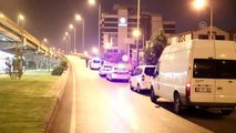 Bariyerlere çarpan motosiklet sürücüsü hayatını kaybetti - İZMİR