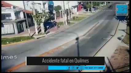 Quilmes: cuatro jóvenes murieron al chocar el auto en el que viajaban contra una palmera