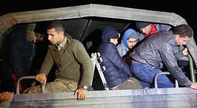 Düzensiz göçmenlerin Yunan askerlerince darbedilip Türkiye’ye gönderildiği iddiası