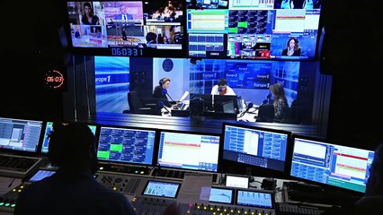 Quotas d'immigrés professionnels : "Ils n'ont qu'à régulariser les personnes diplômées ici", explique une sans-papiers
