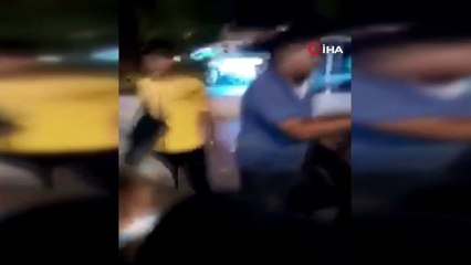 - Irak'ta göstericiler İran Konsolosluğunu basıp Irak bayrağı açtı
