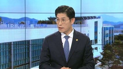 [뉴스큐] 반환점 맞은 문재인 정부...후반기 과제는?  / YTN