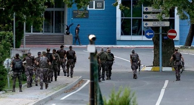 Son dakika: Hava Harp Okulu darbe davasında 8 sanık ağırlaştırılmış müebbet hapis cezası aldı