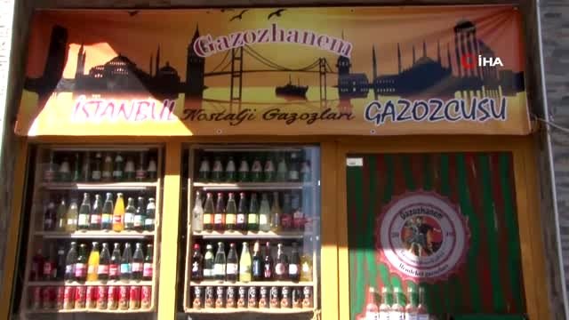 230 çeşit yerli gazoz ile memleket hasretini gideriyor