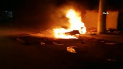 Mardin’de kaçak elektriği önleyen panoları kırıp yaktılar