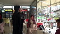 Afgan anne sokak sokak dolaşıp zihinsel engelli oğlunu arıyor