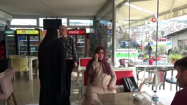 Afgan anne sokak sokak dolaşıp zihinsel engelli oğlunu arıyor