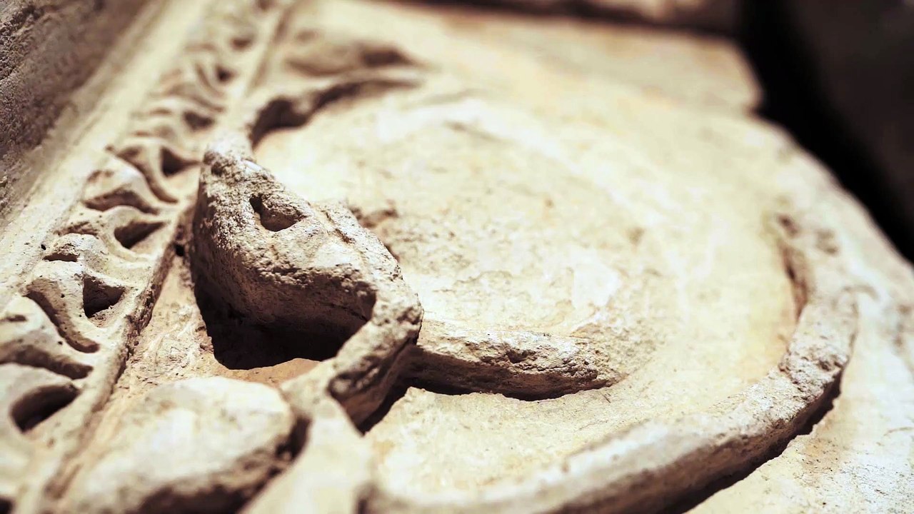 Taryn Elliott - Ornate Stone Carving - Art/Monument (No Copyright Video 34)