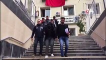 - İki günde 4 ev soydular, çaldıklarını satmak üzereyken yakalandılar- İstanbul'da iki günde 4 ev soyan hırsızlara polisten suçüstü