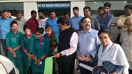 इंदौर हवाई अड्डे से महिला कैब्स का शुभारंभ