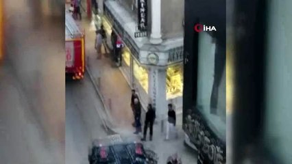 Kuyumcular Çarşısı'nda çıkan yangın paniğe neden oldu