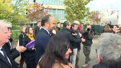 JO-2024: Philippe lance les travaux du village olympique