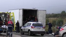 العثور على 41 مهاجرا أحياء في شاحنة تبريد في اليونان