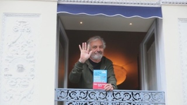 El Goncourt reconoce a Jean-Paul Dubois y deja a Nothomb a las puertas