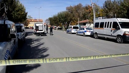 Şüpheli oyuncak ayı fünyeyle patlatıldı - KARAMAN