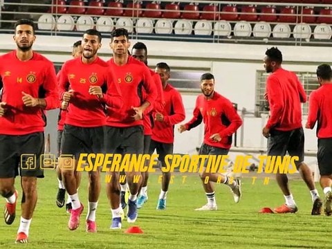 الحصة التدريبية بملعب المسيرة بمدينة أسفي (الصور) ❤ Espérance Sportive de Tunis