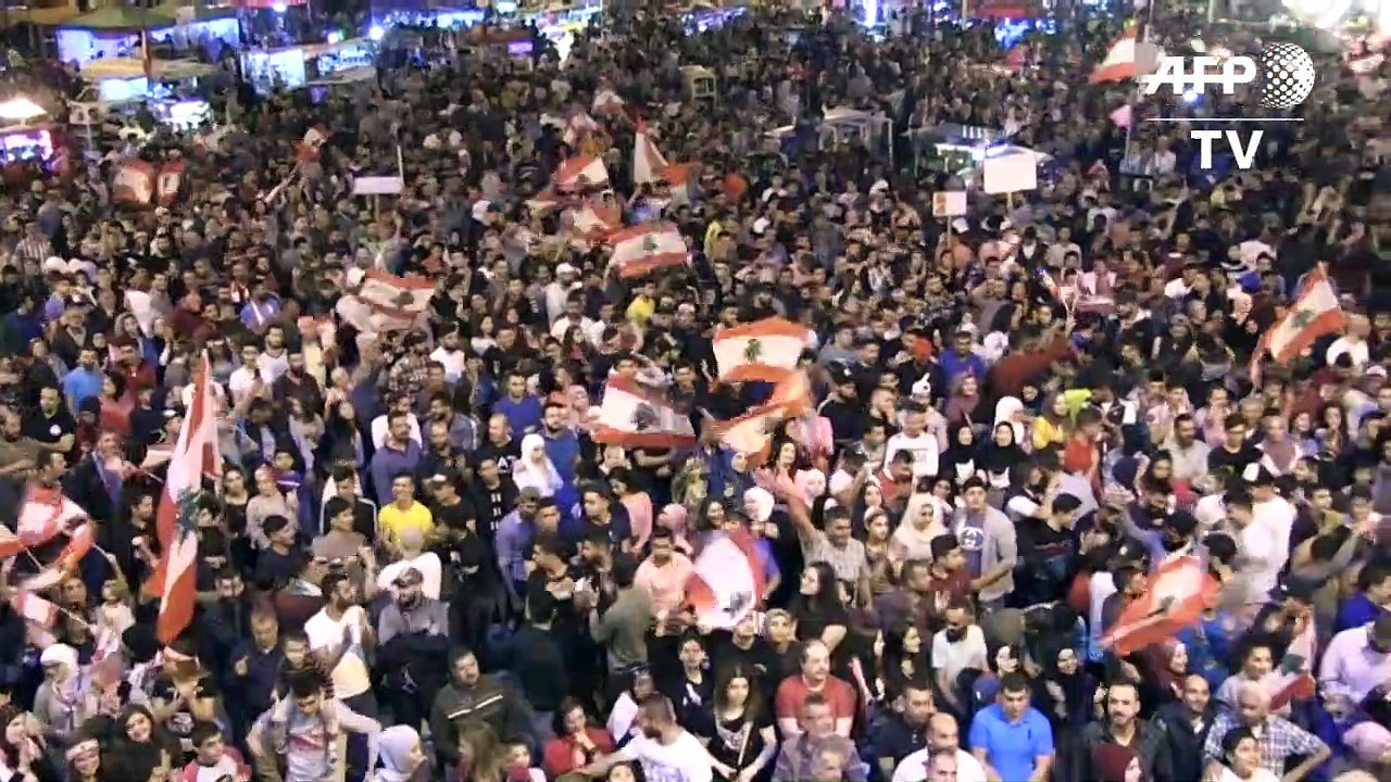 Lebanon protests rage on as politicians stall