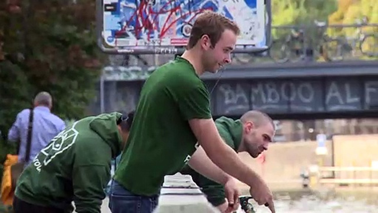 'Streetfishing': Berliner im Angel-Fieber
