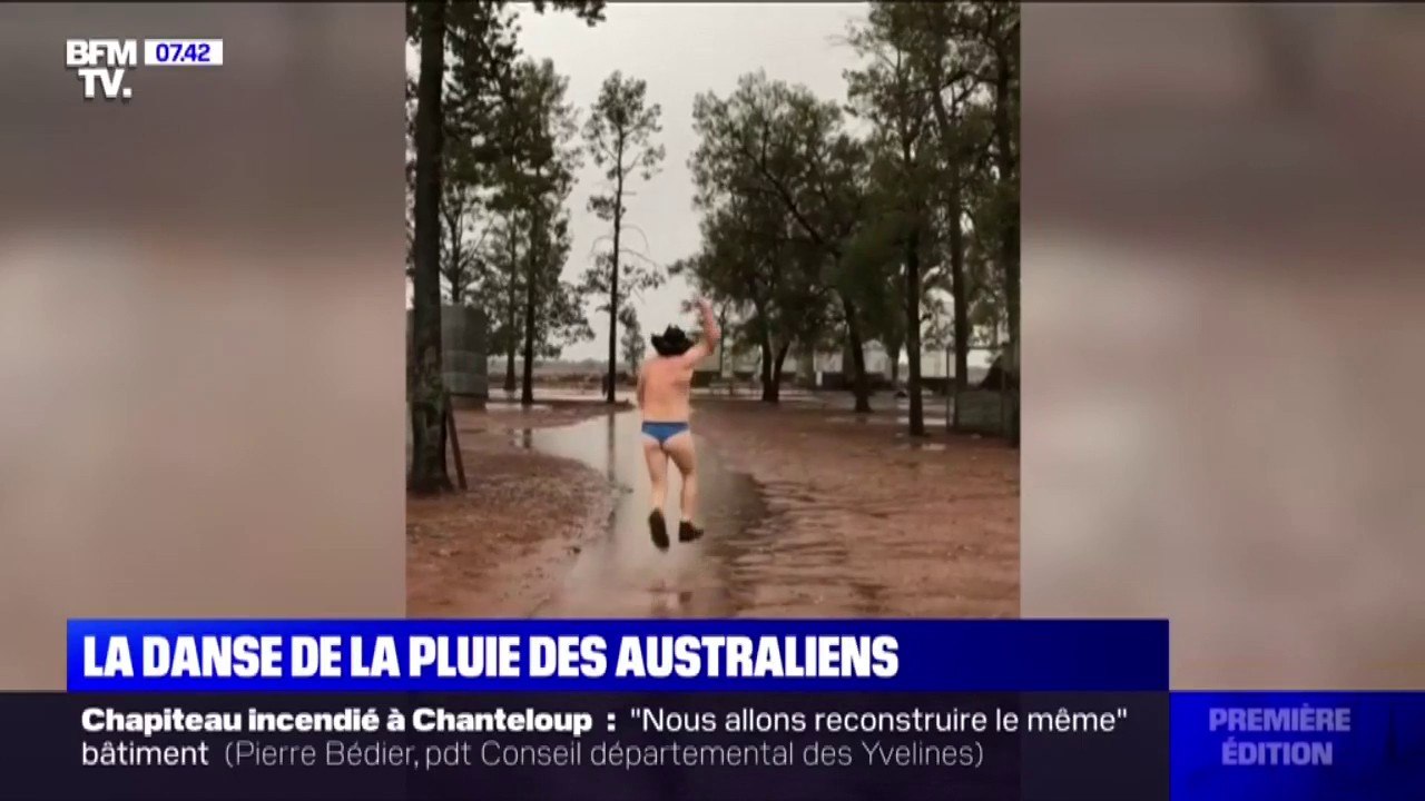Après des mois de sécheresse, ces Australiens explosent de joie avec le retour de la pluie